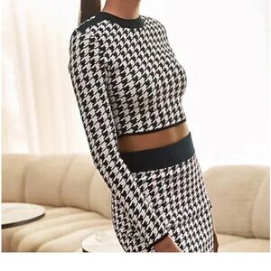 NWOT EXPRESS houndstooth strong shoulder sweater dress skirt set XS\S